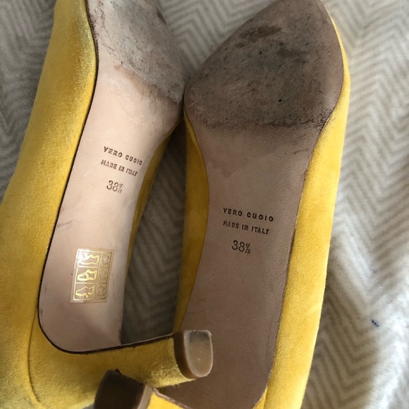 Yellow gorgeous Italian suede pumps, 8, v. good condition - Picture 6 of 8